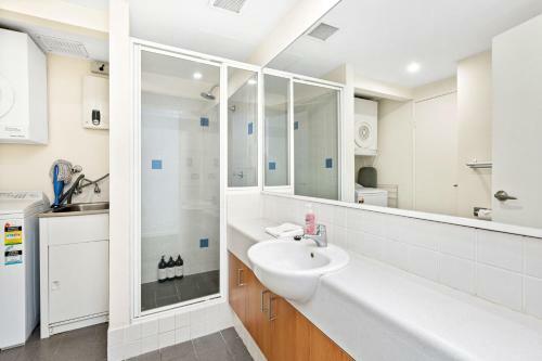 Apartamento 108 Simply Great Views Local Size - Sleeps 2
