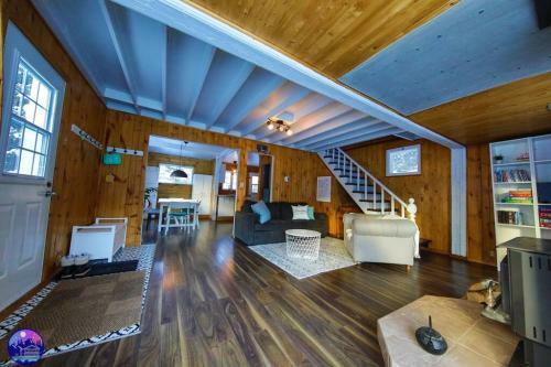 Chalet Petit Pierrot-bord de L'eau-chalets Galaxia