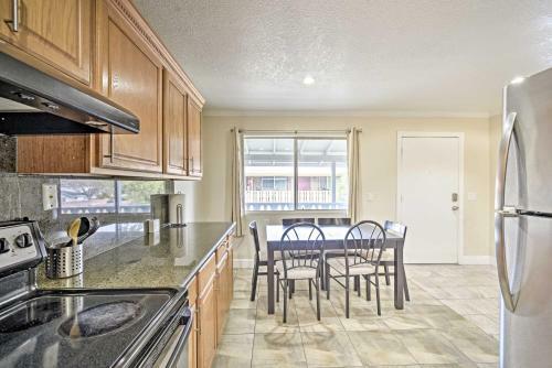 Sunnyvale Apartment With Off-street Parking