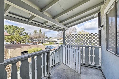 Sunnyvale Apartment With Off-street Parking