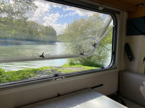 Camping Car De L'eau D'heure