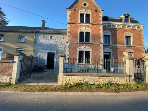 Hostal Le Cap' Des Loups