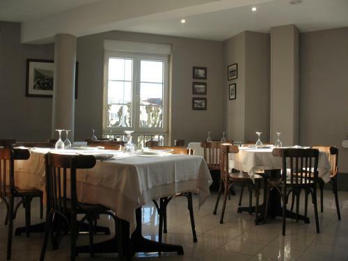 Hostal Valadares