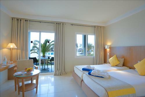 Hotel Vincci Helios Beach
