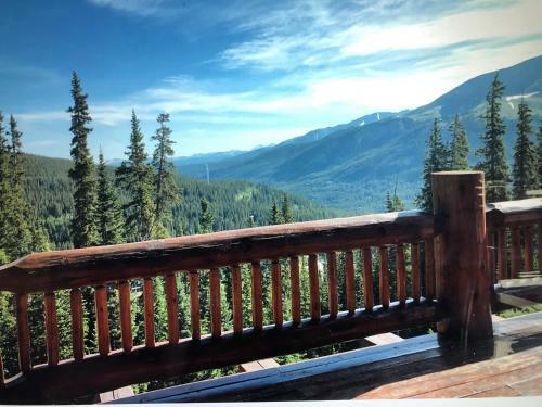 Copper Hideaway - Large Exquisite Cabin In The Rocky Mountains! Cabin