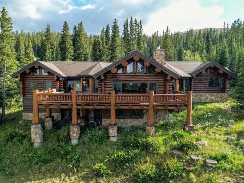 Copper Hideaway - Large Exquisite Cabin In The Rocky Mountains! Cabin
