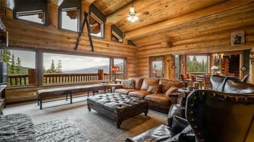 Copper Hideaway - Large Exquisite Cabin In The Rocky Mountains! Cabin