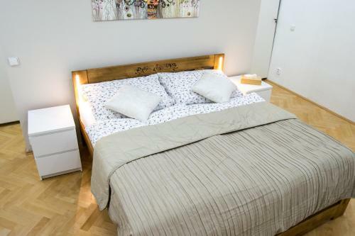 Apartment In Downtown