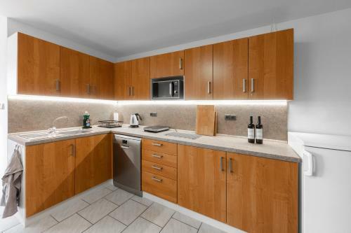Apartm�n S Vinn�m Sklepem Kratochv�la