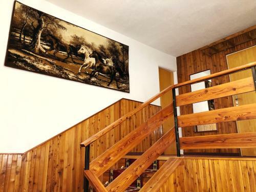 Horsk� D?m Pernink
