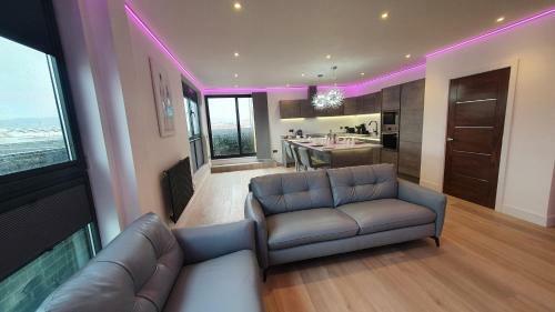 Apartamento Central Penthouse With Hot Tub & Views 24