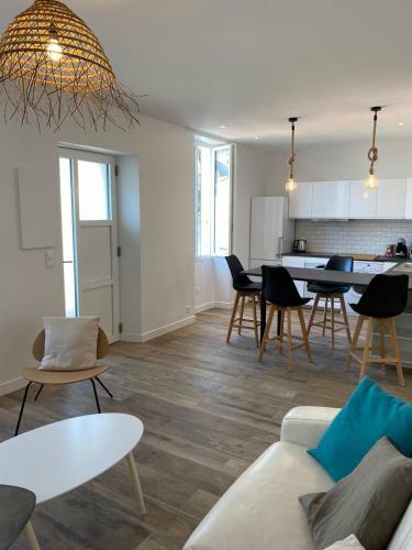 Apartamento Superbe T3 Beaurivage C�te Des Basques 2 Chambres- 2 Sdb- Balcon