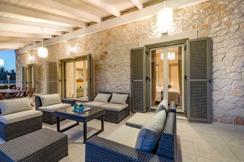 Zante Soleil - High-end Stone Villa With Swimming Pool