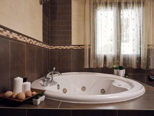 Astarte Villas - The Villa In Olive Grove