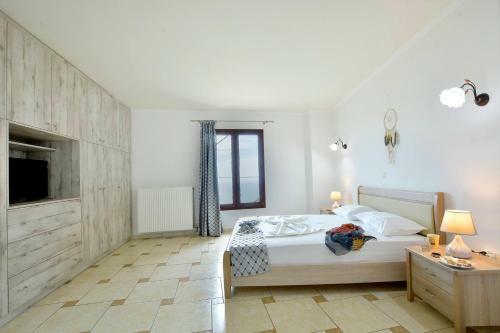 Golden Fox Villa