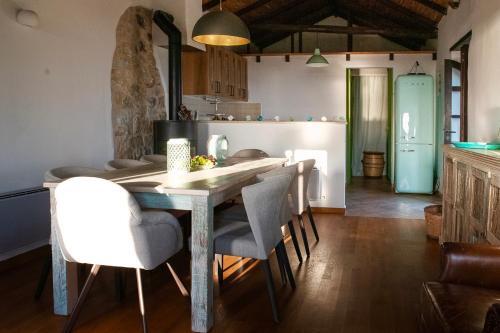Villa Positivespace Olive Tree