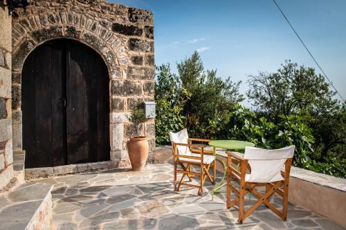 Villa Positivespace Olive Tree