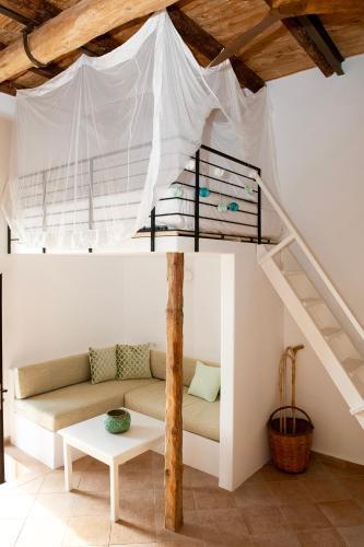 Villa Positivespace Olive Tree