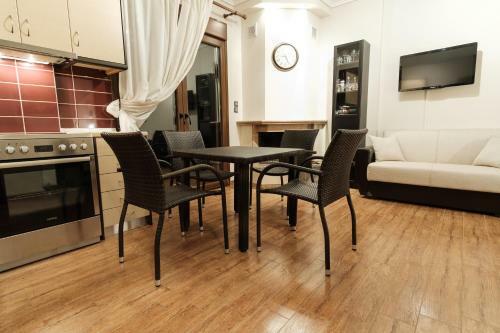Cleopatra Apartment