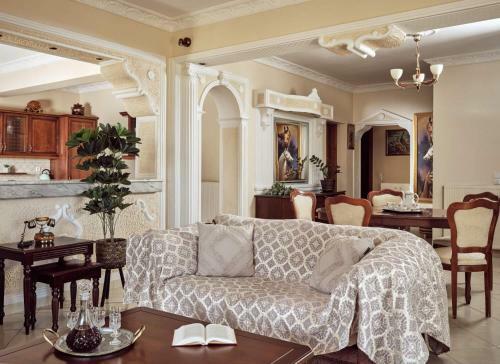 Lithakia Balcony Villa
