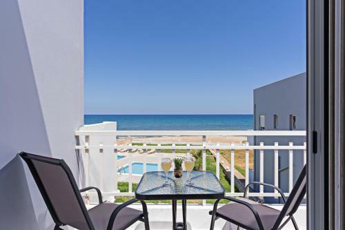 Apartamento Azure Seaside Apts