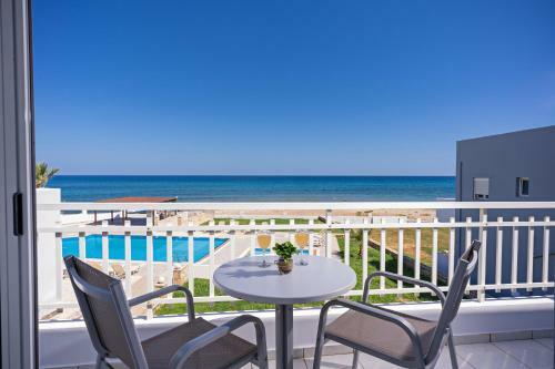 Apartamento Azure Seaside Apts