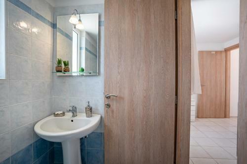 Apartamento Azure Seaside Apts