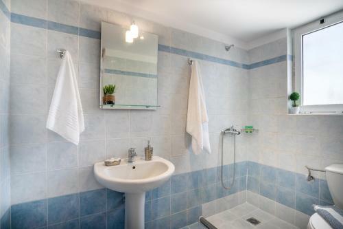 Apartamento Azure Seaside Apts