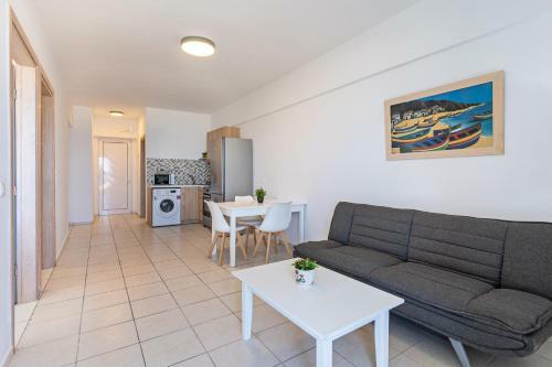 Apartamento Azure Seaside Apts