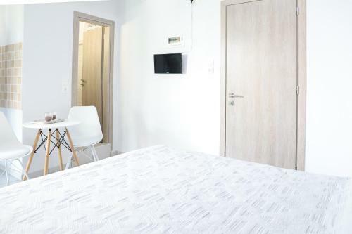 Modern Apartments Edipsos