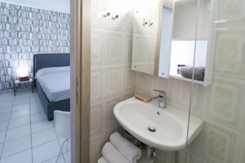 Modern Apartments Edipsos