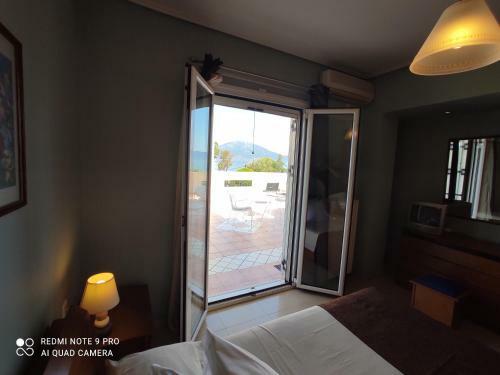 Villa Agiokampos Luxurious Resort