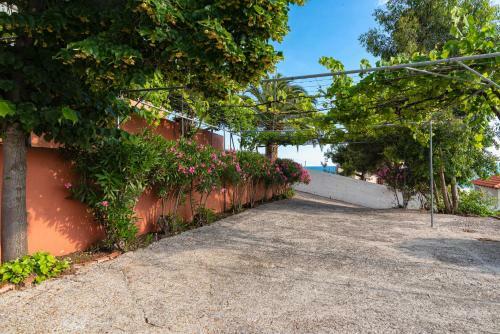 Villa Gonates