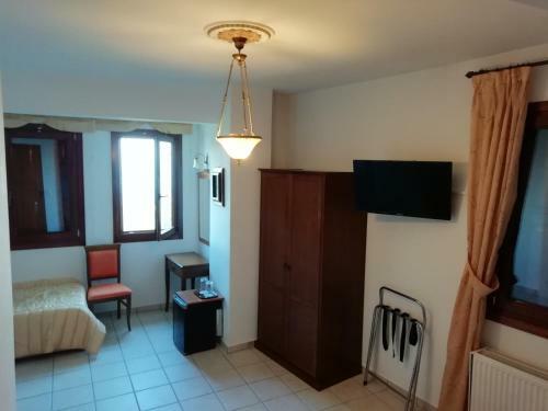 Hotel Arhontiko Olvia