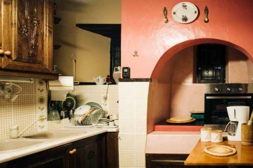 Makrinitsa Historical-traditional Renovated House