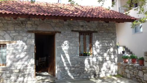 Apartamento Manesi Stone Built Studio