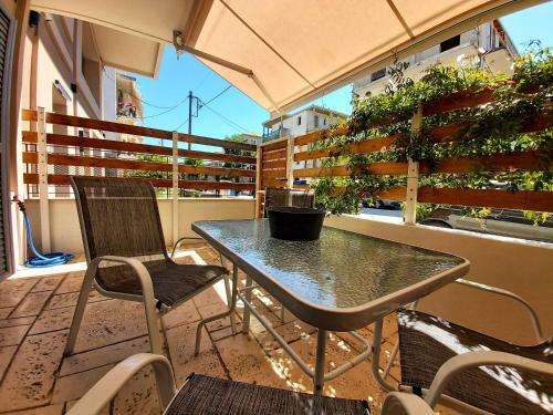 Celeni Apartments