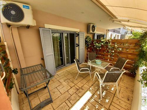 Celeni Apartments