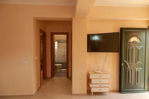 Tsoutsis Apartments