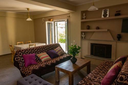 Tsoutsis Apartments