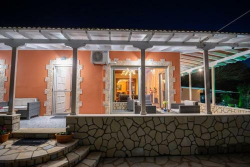Rock Garden Villa