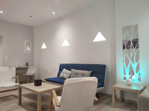 Studio & Apartment By The Beach