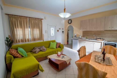 Efi's Apartment