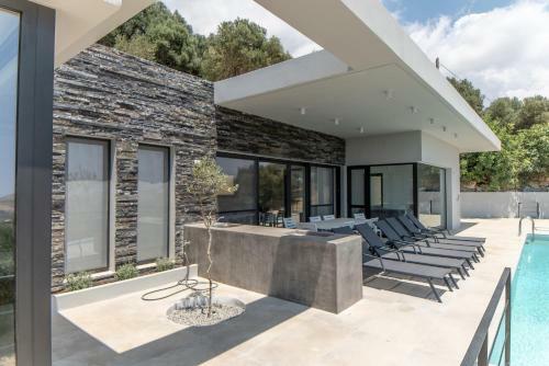 Villa Lithos