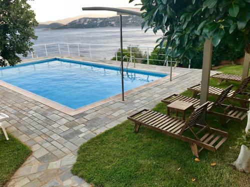 Horizon Blue Villa