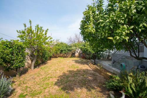 Charming Traditional Hideaway