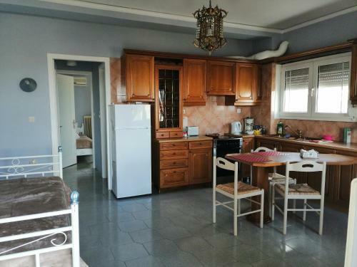 Seven Seas Apartments