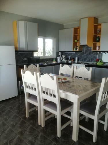 Seven Seas Apartments