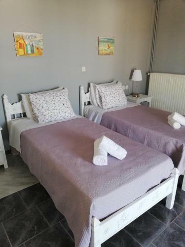 Seven Seas Apartments