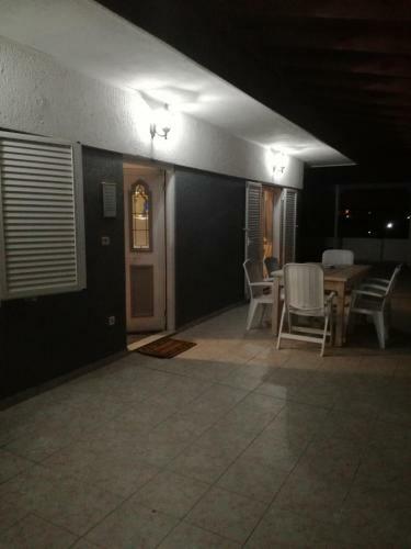 Seven Seas Apartments